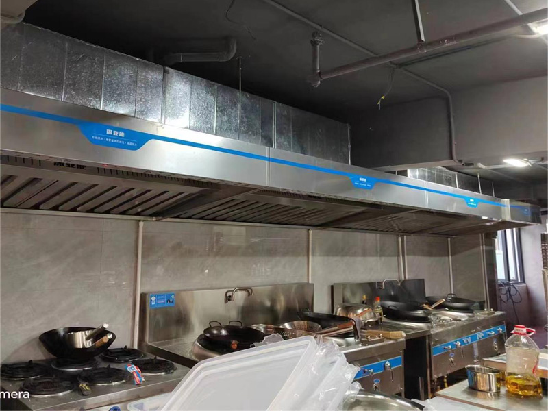 广州某饭店使用深亚能油烟净化设备